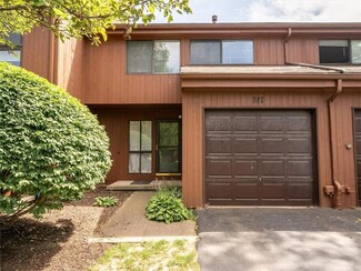 147 Wintergreen Way, Rochester, NY 14618