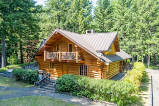 14361 Maple Creek Rd, Korbel, CA 95550