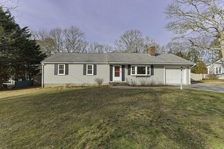 67 Thoreau Dr, Centerville, MA 02632