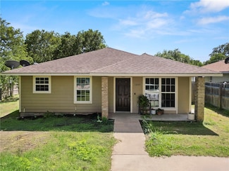 1205 Thompson St, Bryan, TX 77803