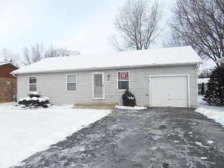 4414 Prairie Ave, McHenry, IL 60050