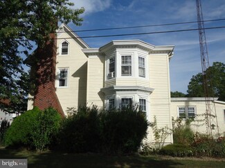 6701 Chestnut St, Port Norris, NJ 08349