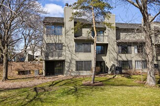 158 Timber Ridge Ln, Lake Barrington, IL 60010