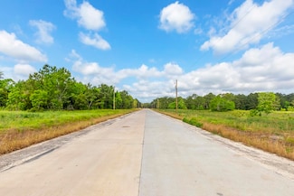 17450 Reserve Dr, Beaumont, TX 77713
