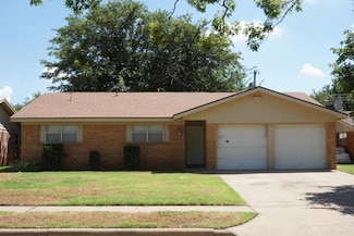 5541 17th Place, Lubbock, TX 79416