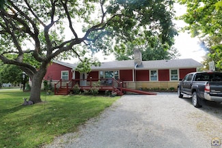 402 1st St, Americus, KS 66835