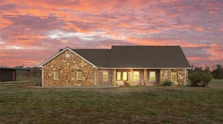 208 Wildflower, Mc Gregor, TX 76657