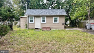 317 Oxford St, Vineland, NJ 08360