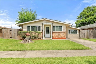 2305 Generes Dr, Harahan, LA 70123
