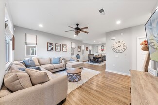 1122 San Elijo Rd S, San Marcos, CA 92078