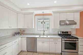 28 Shapley Ave Unit 2, Medford, MA 02155