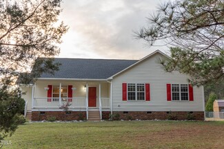 127 Hilltop Dr, Four Oaks, NC 27524