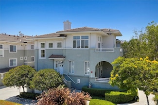 18051 Joyful Ln Unit 201, Huntington Beach, CA 92648