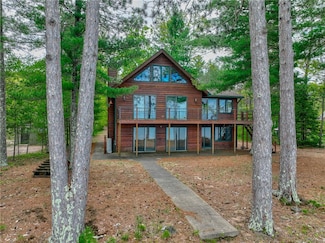 10121 N Comstock Rd, Hayward, WI 54843