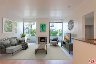 10861 Moorpark St Unit 116, North Hollywood, CA 91602