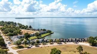 325 Carolcrest Ln Unit 2, Livingston, TX 77351