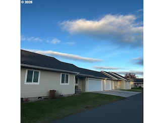 3060 Elm St, Baker City, OR 97814