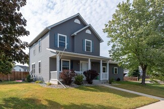 1012 Daniels St, Saint Peter, MN 56082