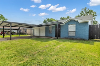 12127 Redfern Dr, Houston, TX 77048