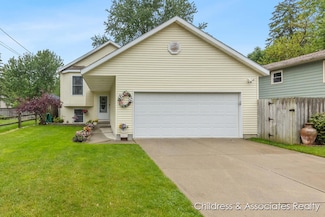 1300 Lancaster Ave NW, Grand Rapids, MI 49504