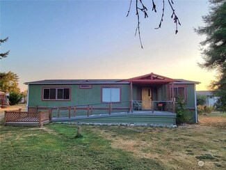 210 Mountain View Dr, Sequim, WA 98382