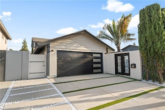 553 Sturgeon Dr, Costa Mesa, CA 92626