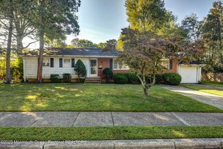 8 Deborah Place, Oakhurst, NJ 07755