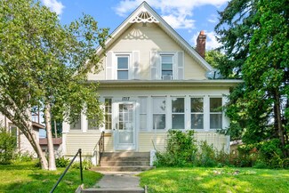 1717 Marshall Ave, Saint Paul, MN 55104