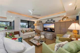 107 Clubhouse Ln Unit 391, Naples, FL 34105