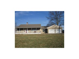 309 N Us Highway 169, Gower, MO 64454