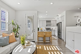 6010 Celedon Creek Unit 4, Playa Vista, CA 90094