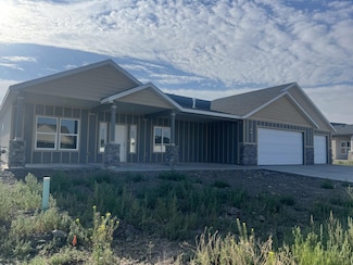 672 N Kaycie Ln, Panguitch, UT 84759