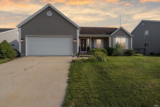 2342 Harwood St, South Bend, IN 46614