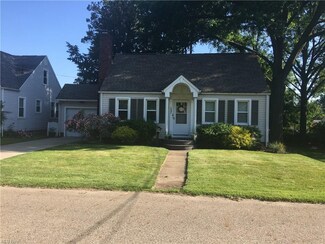 1721 40th St NW, Canton, OH 44709
