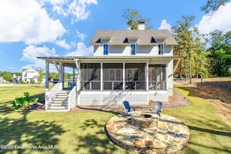 111 Oak Dr, Dadeville, AL 36853