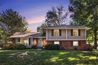 9649 Glenwood St, Overland Park, KS 66212