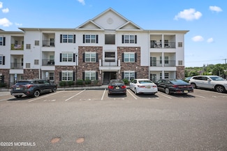 518 Tavern Rd, Monroe, NJ 08831