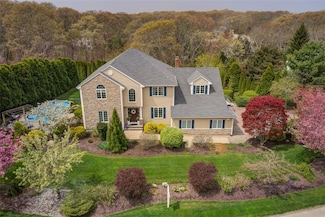 30 Rock Ridge Rd, Westerly, RI 02891
