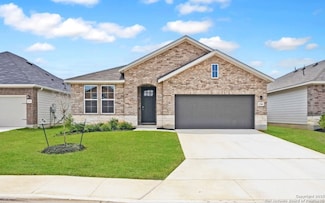 2705 Nueva Cordova, Seguin, TX 78155