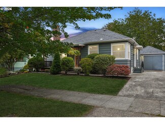 745 SE Malden St, Portland, OR 97202