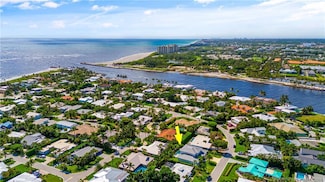 180 Beacon Ln, Jupiter, FL 33469