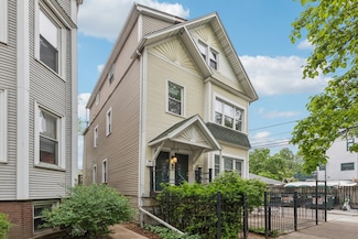 3117 N Paulina St Unit G, Chicago, IL 60657