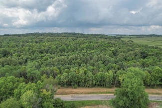 3626 Doerner Rd, Lynnville, IN 47619