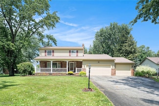 210 Square Dr, Madison, OH 44057