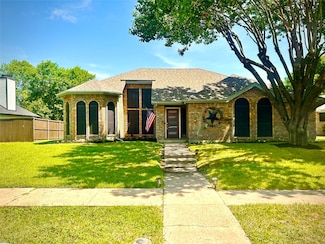 8717 Pine Forest Dr, Rowlett, TX 75088