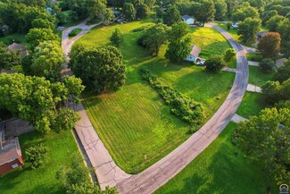 716 Kansa Dr, Ozawkie, KS 66070
