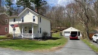 430 Woodland Ave, Hawley, PA 18428