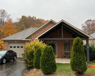 5055 Merriman Rd, Roanoke, VA 24018