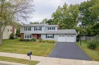 23 Hamilton Ln, Plainsboro, NJ 08536