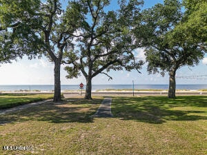 500 E Beach Blvd, Gulfport, MS 39507